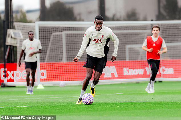 九游游戏中心-马不停蹄，伊萨克周三参加了利物浦的训练