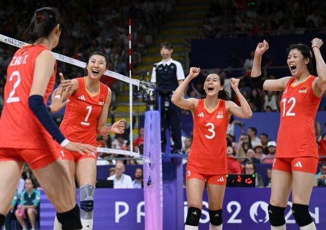 九游手机版-【早报】提气，女排力克美国！遗憾，体操错失金牌！