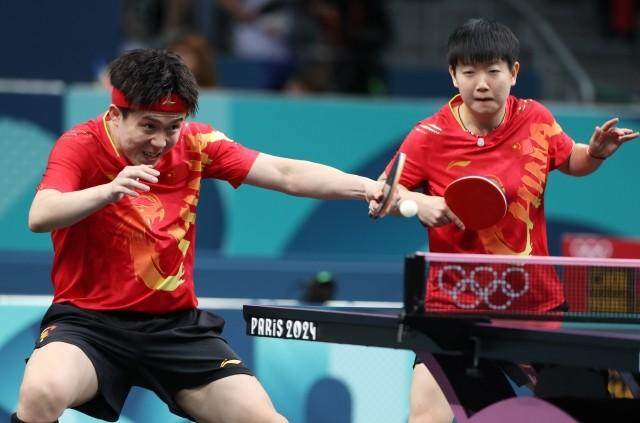 九游手机版-【早报】提气，女排力克美国！遗憾，体操错失金牌！