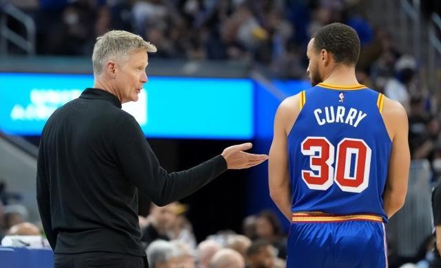 九游游戏中心-又进180俱乐部！35岁库里仍巅峰 勇士冲冠有底气