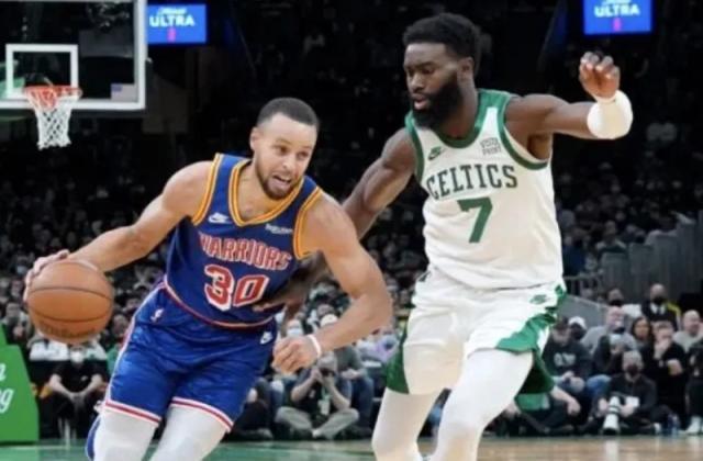 1653965761197024494.jpg 库里:凯尔特人非常出色 他们和我们有相同的动力