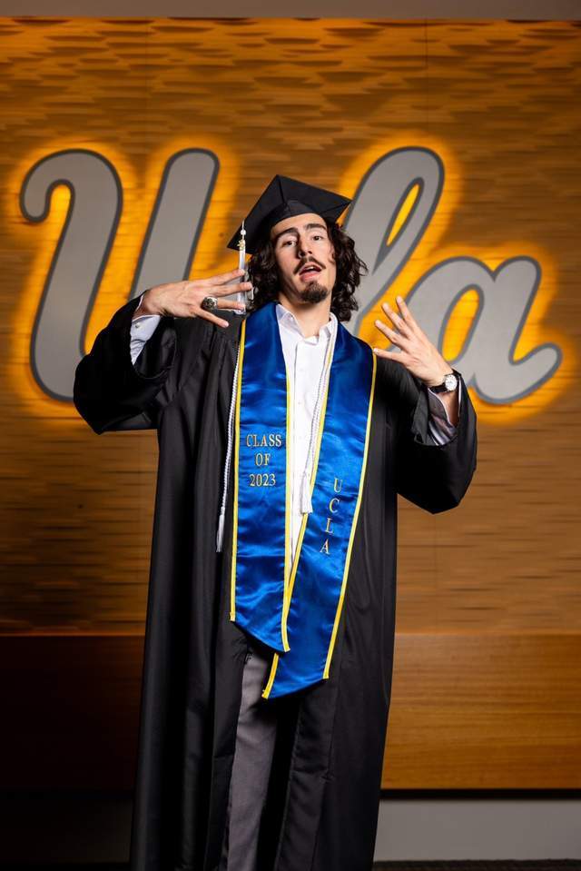 九游手机版-从爷爷的铁丝篮筐，到科比曼巴精神，再到热火的“白色巴特勒”